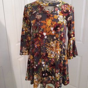 2338 Size Small Poly Spandex Tunic Top NWT
